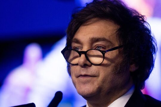 Javier Milei’s “Absent Leader” Strategy And The Risks Of Corruption Scandals Catching On Thumbnail